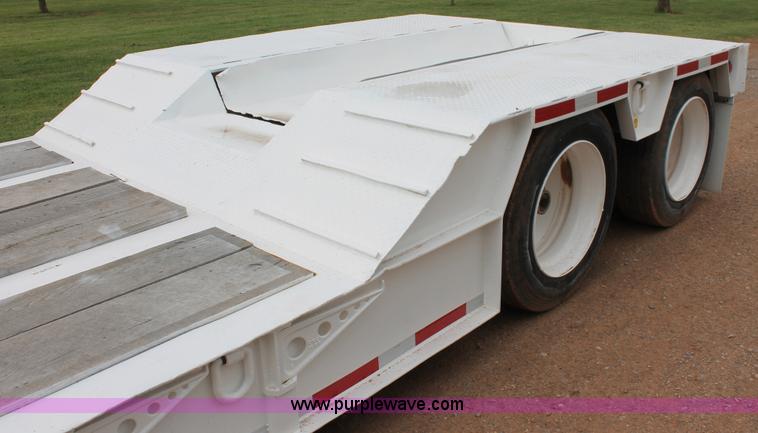image for item K8792 1996 Atoka 24-HDT-35-2 lowboy equipment trailer