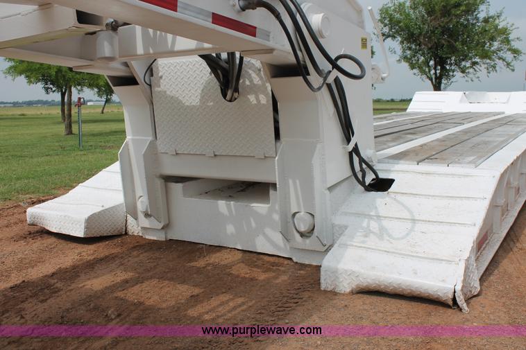 image for item K8792 1996 Atoka 24-HDT-35-2 lowboy equipment trailer