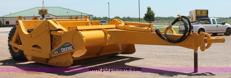 image for item K8795 2013 John Deere 2112E scraper