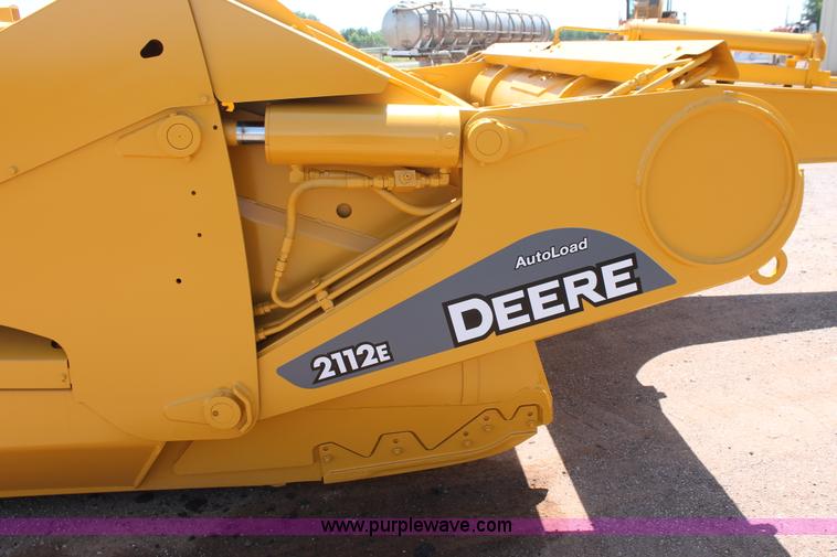 image for item K8795 2013 John Deere 2112E scraper