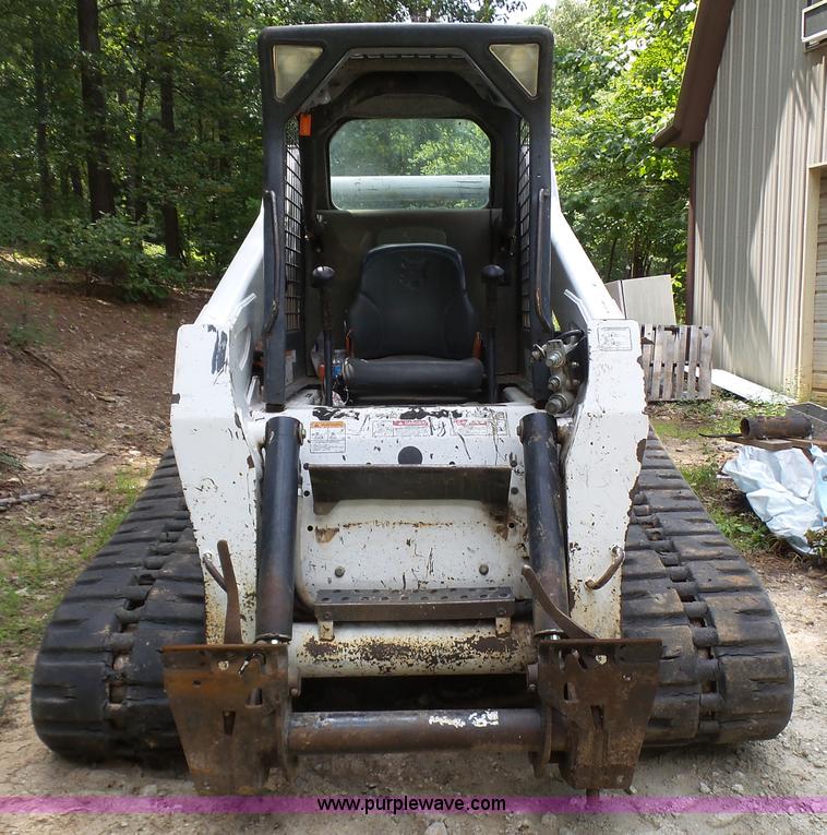 image for item L1541 2006 Bobcat T300 skid steer