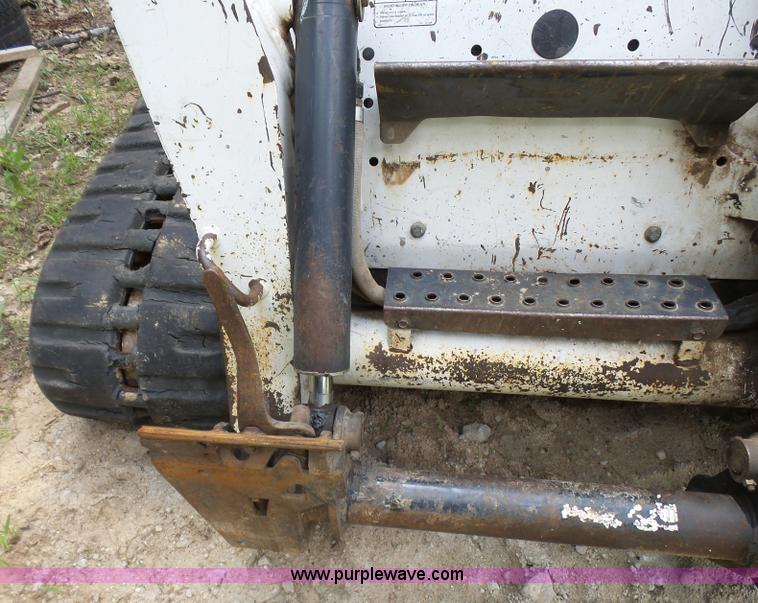 image for item L1541 2006 Bobcat T300 skid steer