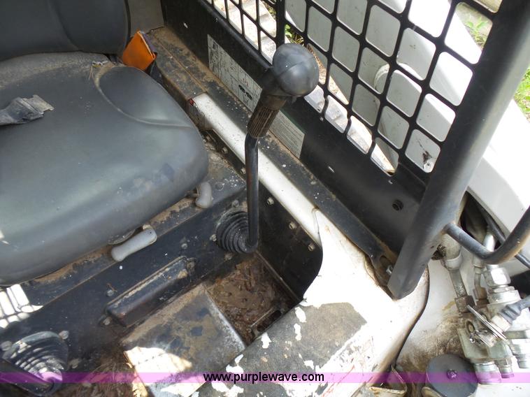 image for item L1541 2006 Bobcat T300 skid steer