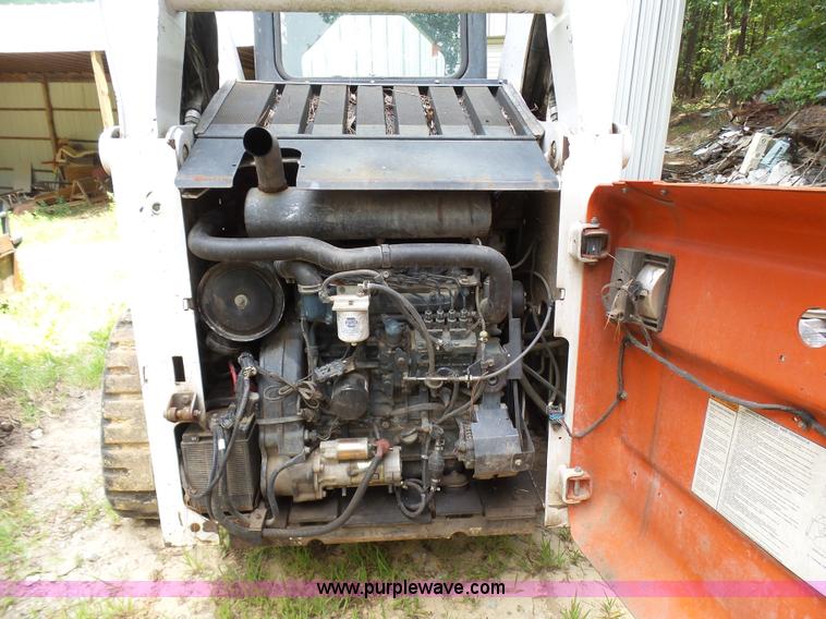 image for item L1541 2006 Bobcat T300 skid steer