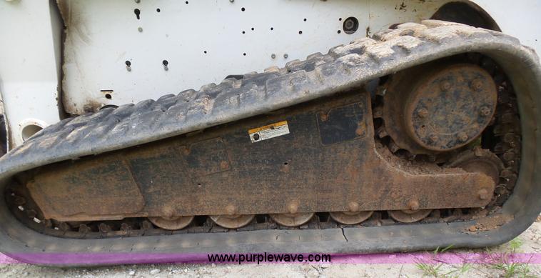 image for item L1541 2006 Bobcat T300 skid steer