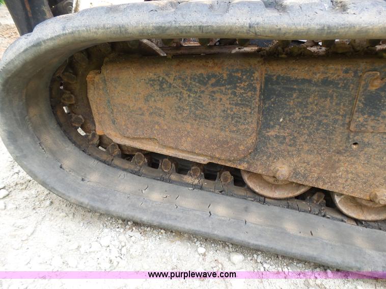 image for item L1541 2006 Bobcat T300 skid steer