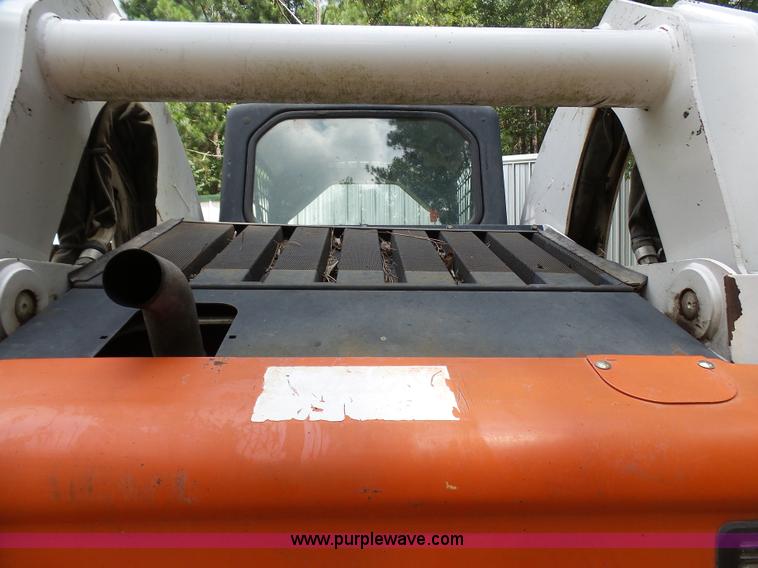 image for item L1541 2006 Bobcat T300 skid steer