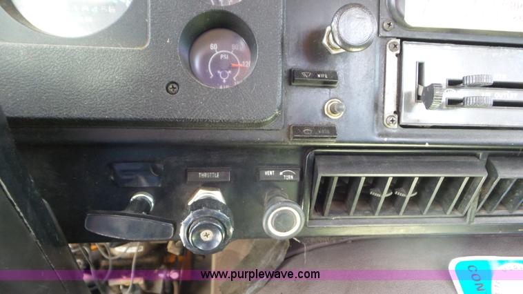 image for item L1999 1983 International F2574 bridge inspection and bucket truck