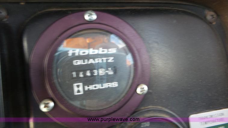 image for item L1999 1983 International F2574 bridge inspection and bucket truck