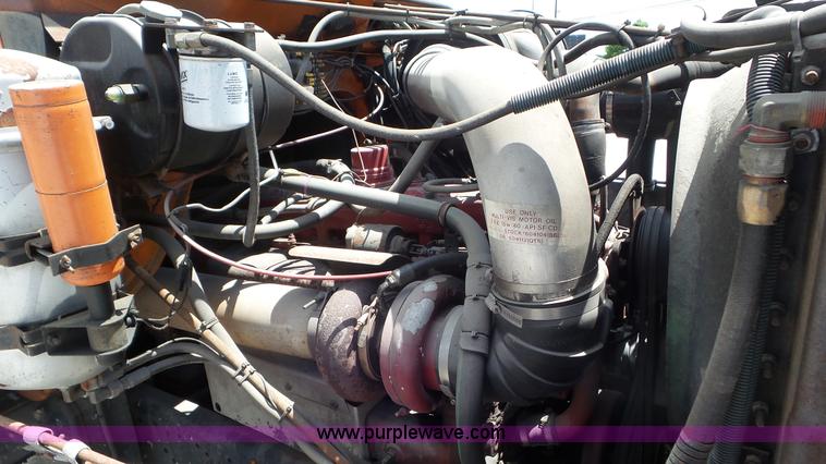 image for item L1999 1983 International F2574 bridge inspection and bucket truck