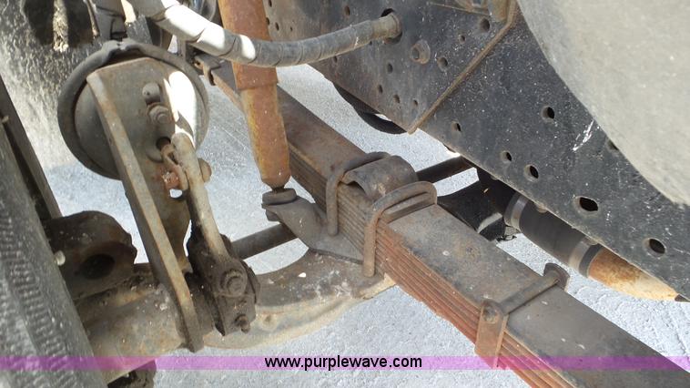 image for item L1999 1983 International F2574 bridge inspection and bucket truck