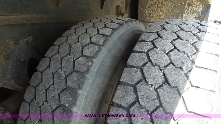 image for item L1999 1983 International F2574 bridge inspection and bucket truck