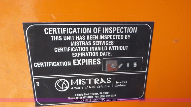 image for item L1999 1983 International F2574 bridge inspection and bucket truck