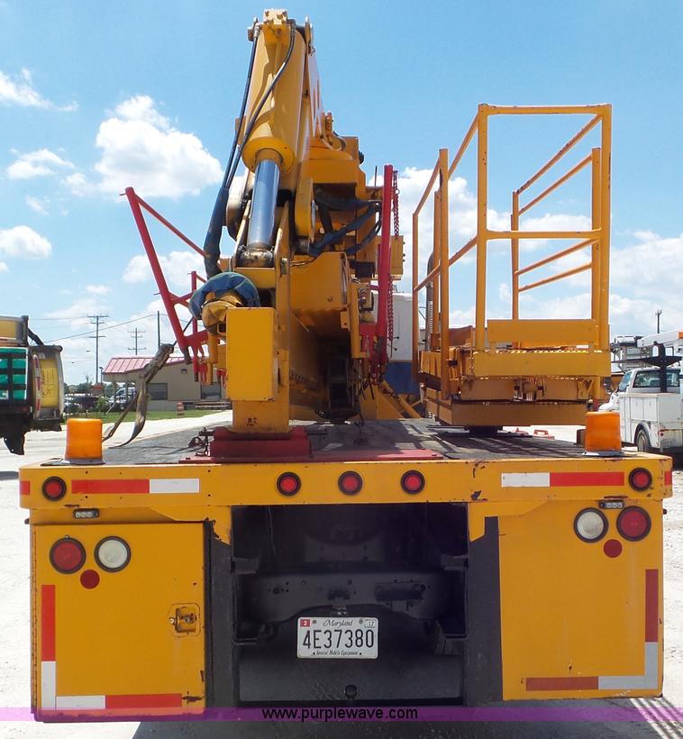 image for item L2000 1995 Volvo ACL bridge inspection truck