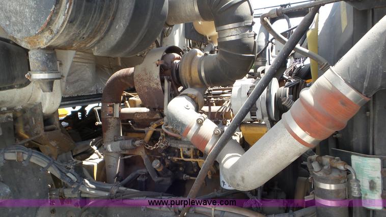 image for item L2000 1995 Volvo ACL bridge inspection truck