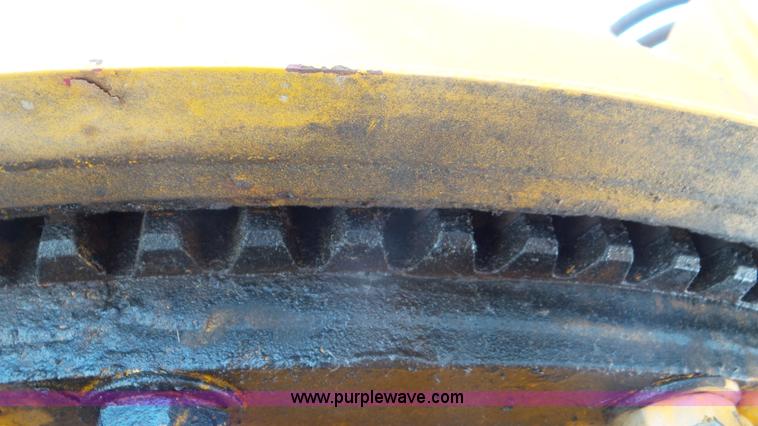 image for item L2000 1995 Volvo ACL bridge inspection truck