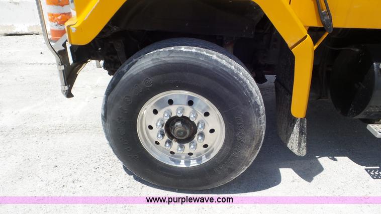 image for item L2000 1995 Volvo ACL bridge inspection truck