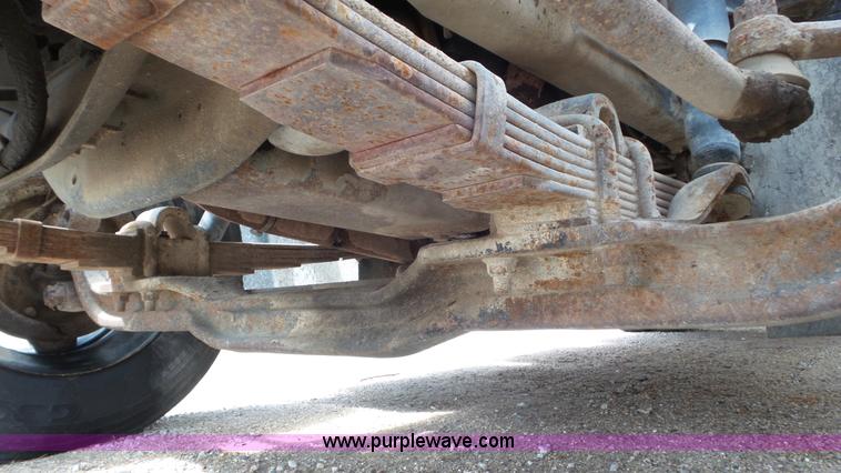 image for item L2080 1983 International 1754 flatbed truck