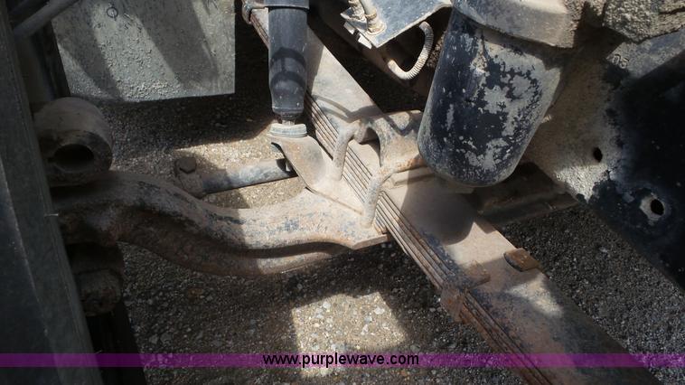 image for item L2080 1983 International 1754 flatbed truck