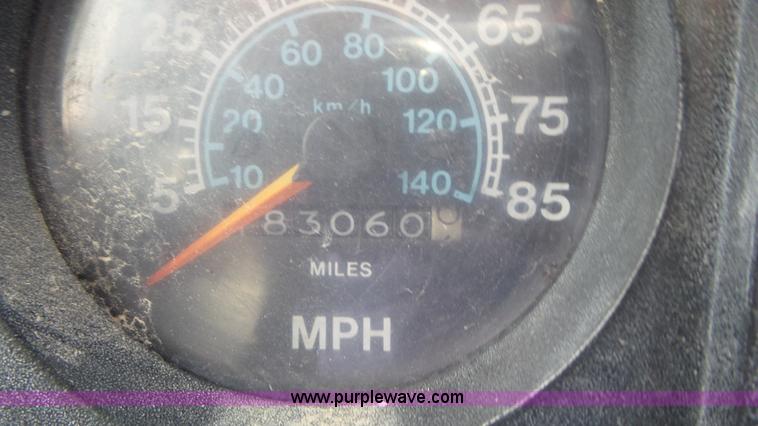 image for item L2080 1983 International 1754 flatbed truck