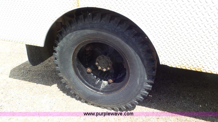 image for item L2080 1983 International 1754 flatbed truck