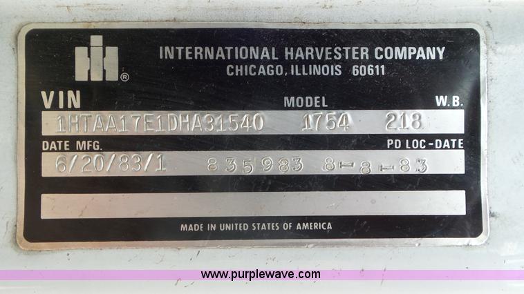 image for item L2080 1983 International 1754 flatbed truck