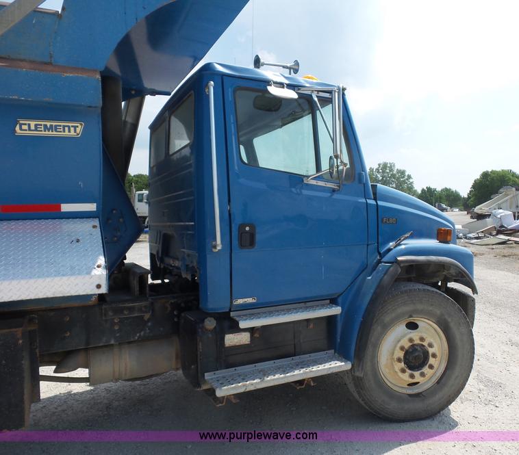 image for item L2846 2002 Freightliner FL80 dump truck