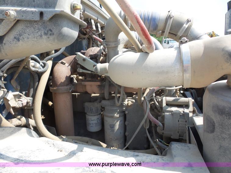 image for item L2846 2002 Freightliner FL80 dump truck