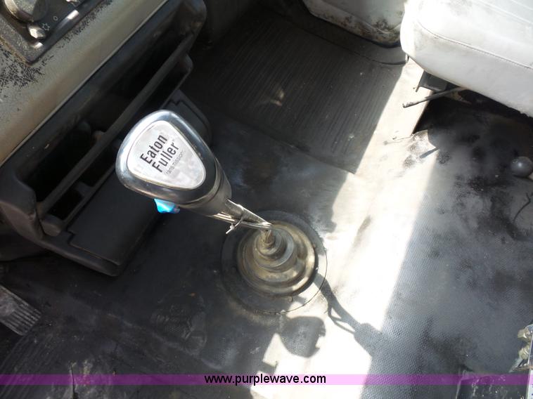 image for item L2846 2002 Freightliner FL80 dump truck