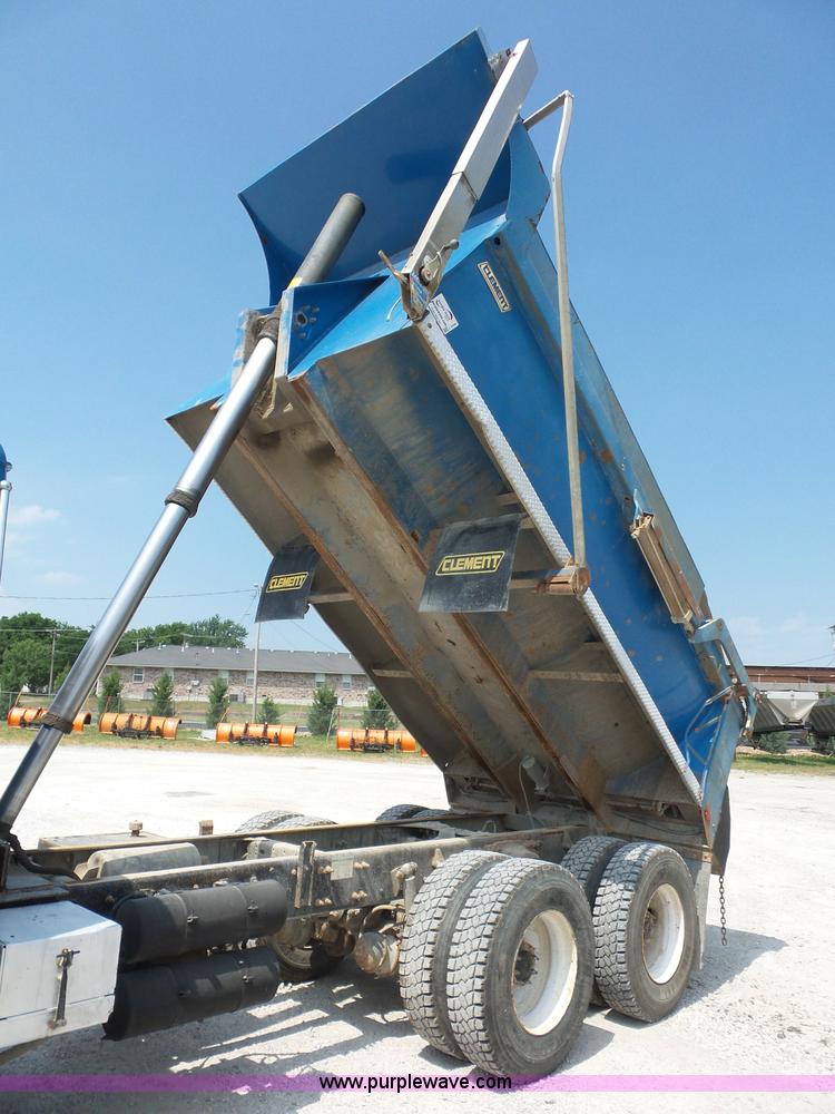 image for item L2846 2002 Freightliner FL80 dump truck