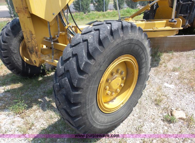 image for item L2847 2008 Caterpillar 140M motor grader