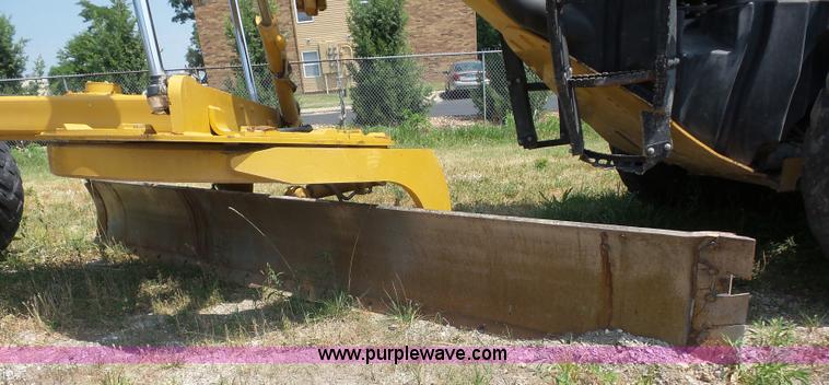 image for item L2847 2008 Caterpillar 140M motor grader