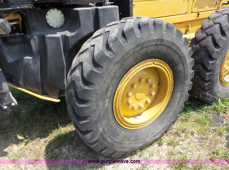 image for item L2847 2008 Caterpillar 140M motor grader