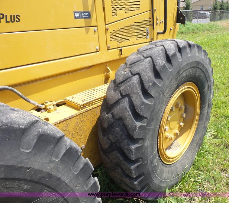 image for item L2847 2008 Caterpillar 140M motor grader