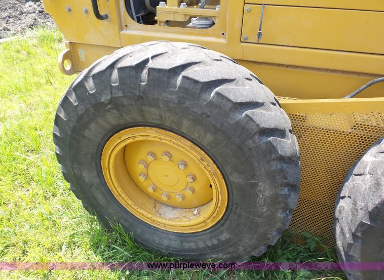 image for item L2847 2008 Caterpillar 140M motor grader