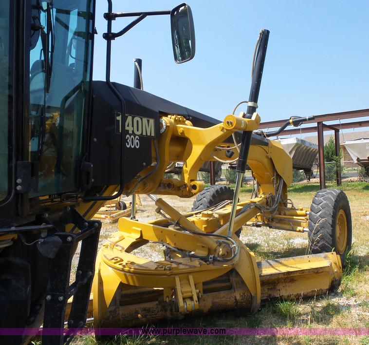 image for item L2847 2008 Caterpillar 140M motor grader
