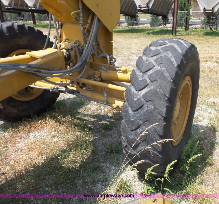 image for item L2847 2008 Caterpillar 140M motor grader