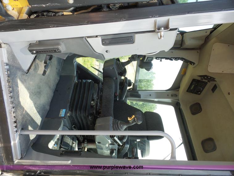 image for item L2847 2008 Caterpillar 140M motor grader