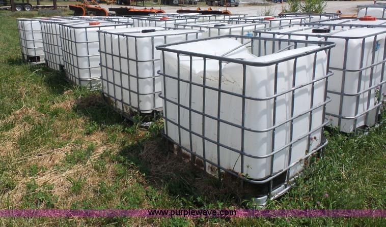 image for item L2848 Approximately 17 poly tanks