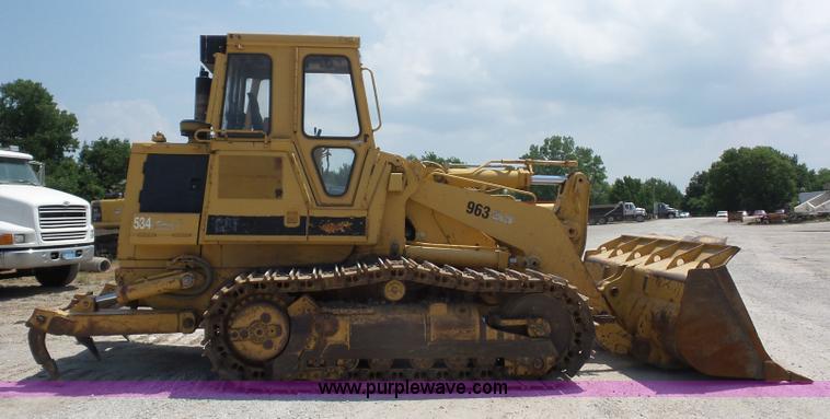 image for item L2849 1994 Caterpillar 963 track loader