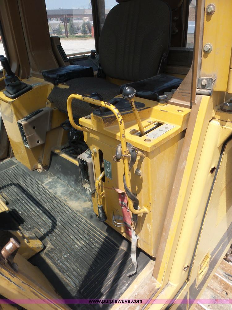image for item L2849 1994 Caterpillar 963 track loader