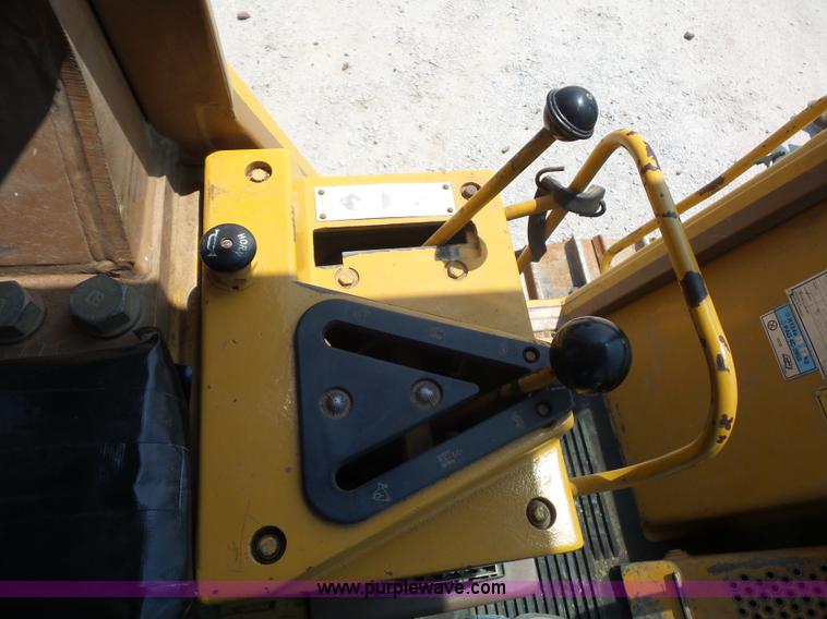 image for item L2849 1994 Caterpillar 963 track loader