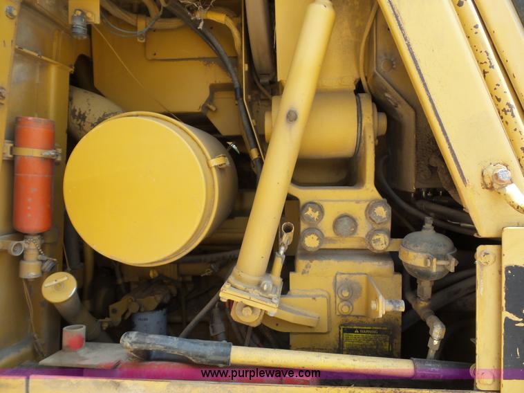 image for item L2849 1994 Caterpillar 963 track loader
