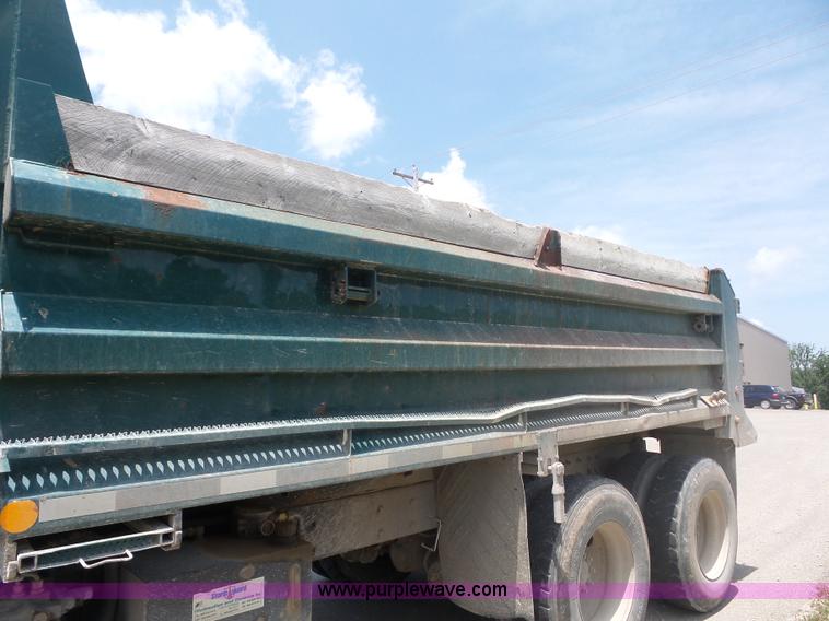 image for item L2873 2008 International 7400 dump truck