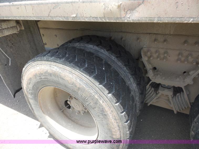 image for item L2873 2008 International 7400 dump truck