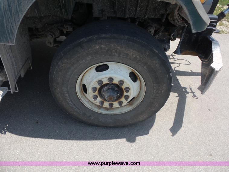 image for item L2873 2008 International 7400 dump truck