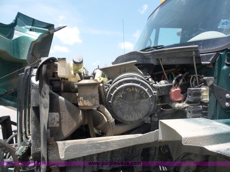 image for item L2873 2008 International 7400 dump truck