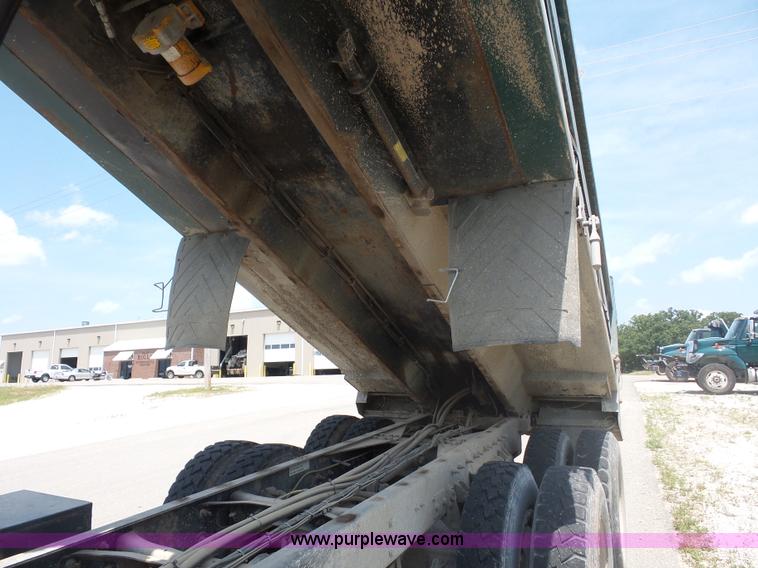image for item L2873 2008 International 7400 dump truck