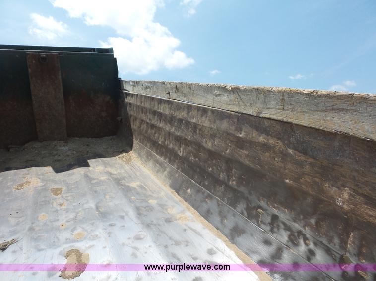 image for item L2873 2008 International 7400 dump truck