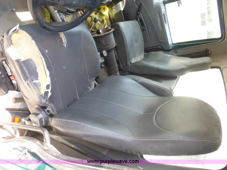 image for item L2873 2008 International 7400 dump truck